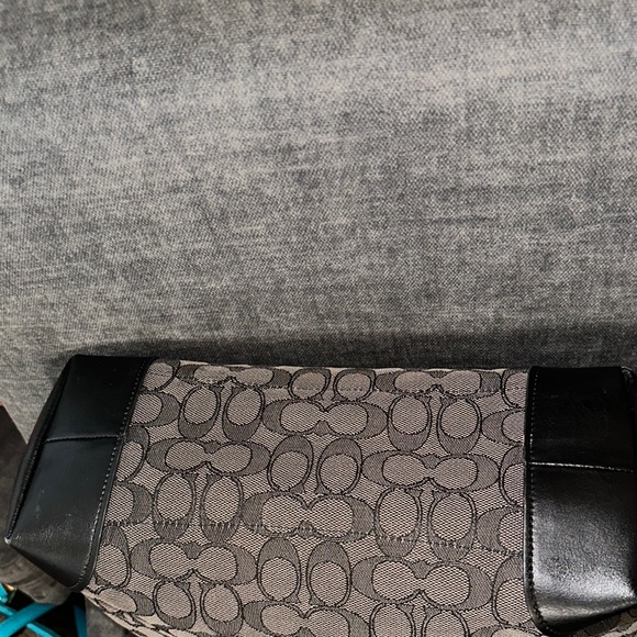 Coach Zip Top Tote in Signature Canvas Charcoal/Black/Silver F29958 - Picture 7 of 10